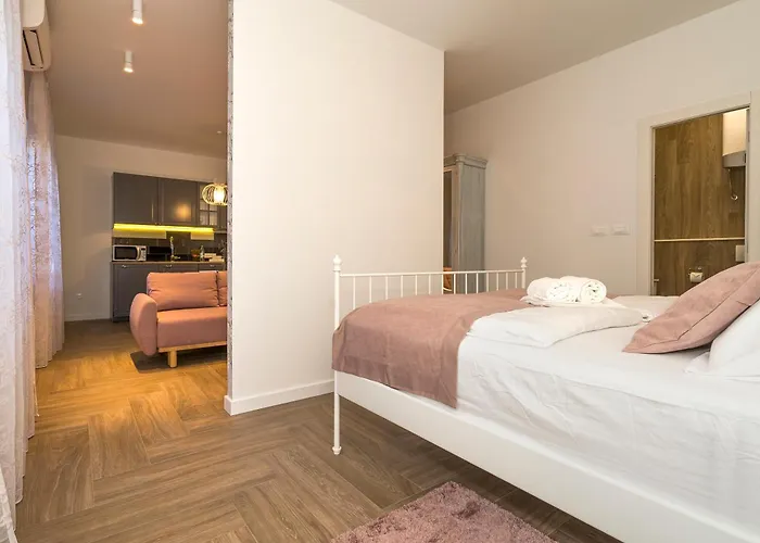 Marcel Apartment *